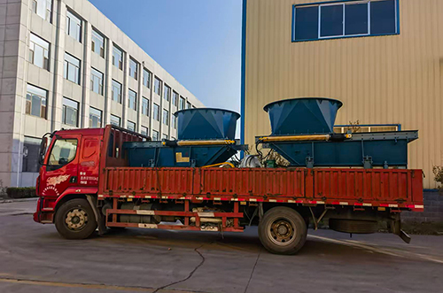 專注定制，使命必達 | 山東礦安機電定制款圓形漏斗給煤機順利發(fā)貨